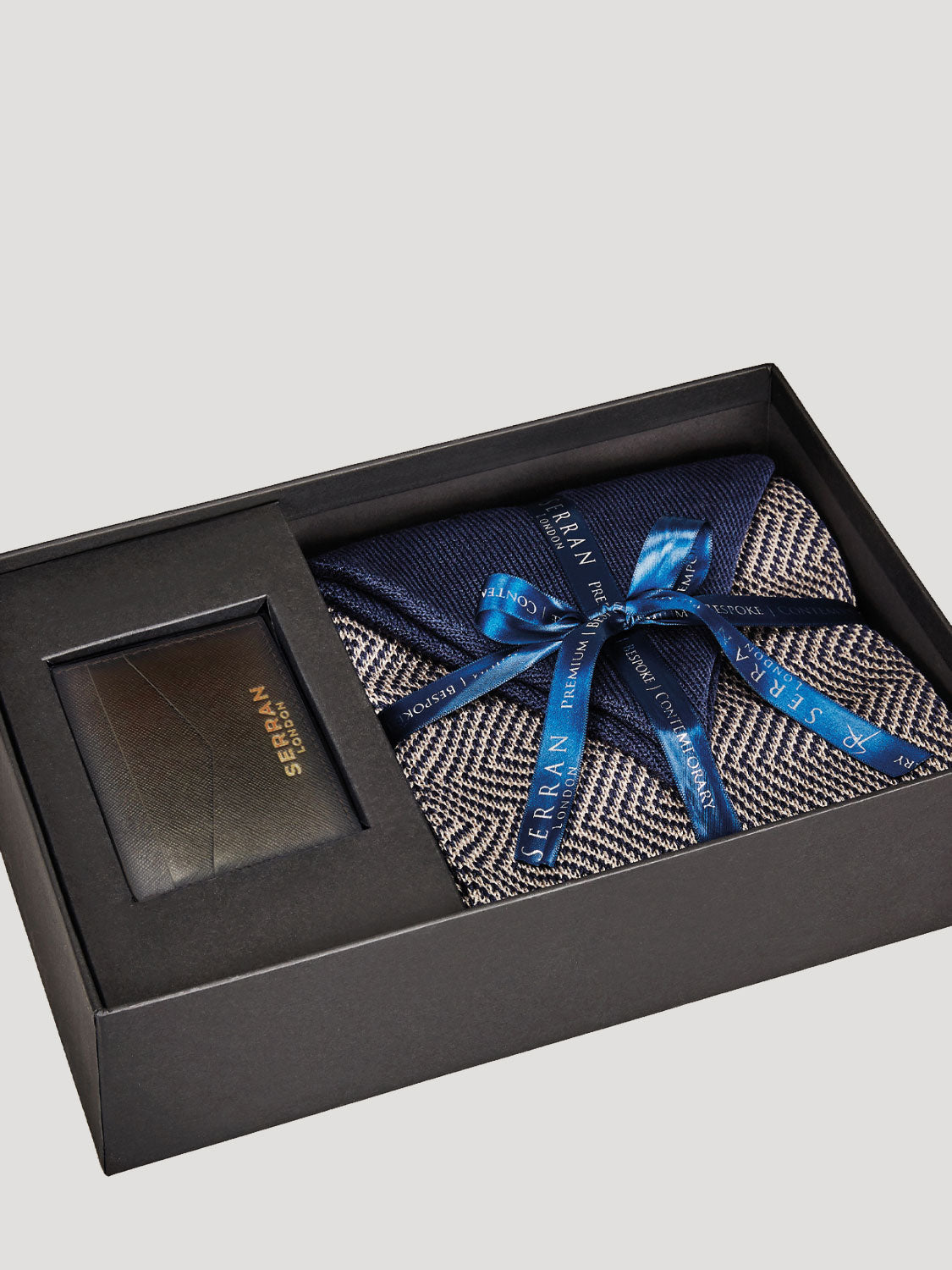 Bundle Box Classic Scarf x Leather Card Holder